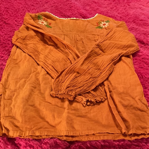 Gypsy Rose Handmade Women’s Flower Shirt - Picture 14 of 16